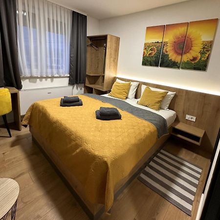 Roomsb Slavonski Brod Extérieur photo