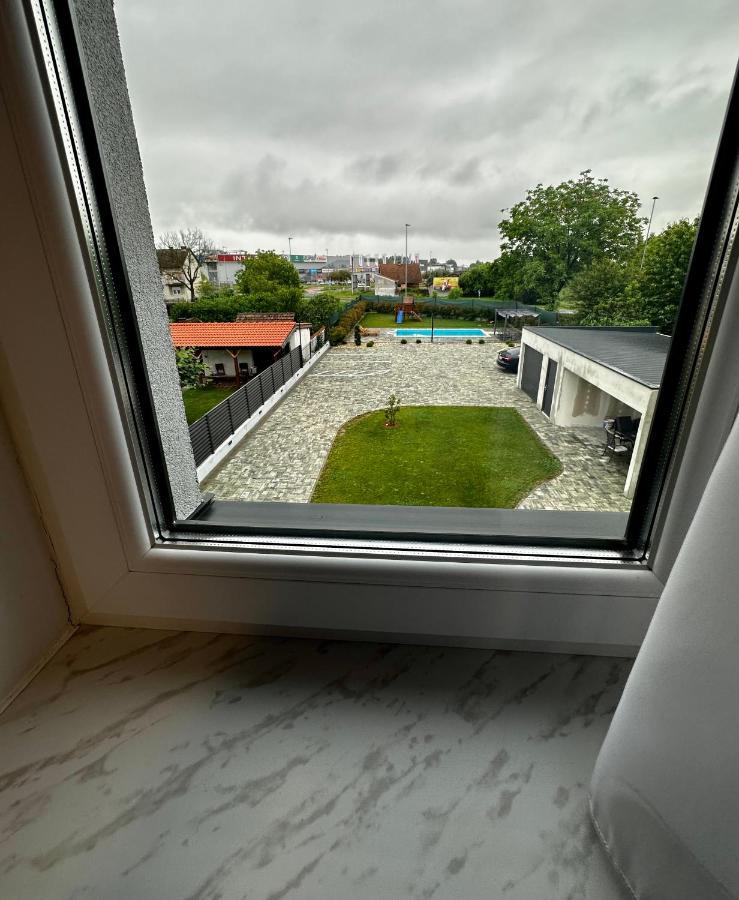 Roomsb Slavonski Brod Extérieur photo